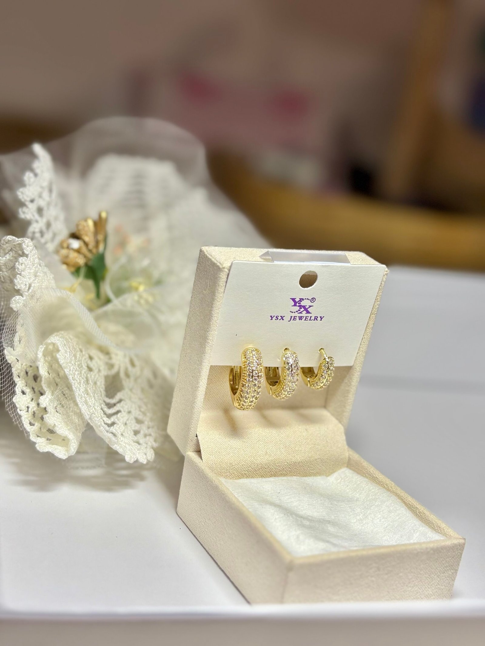 Goldene Edelstahl Creolen mit Zirkonia – 3 Größen Set – Bild 2