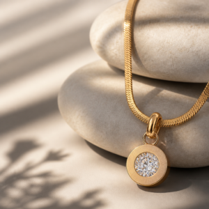 Gold Halskette Damen mit Schlangenkette und rundem Premium-Zirkonia AnhängerAnhänger und Kristall